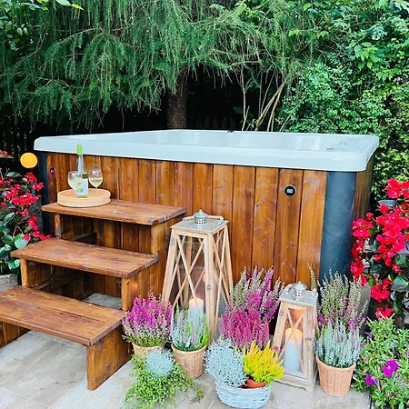 Dom Marzen Z Jacuzzi Pod Gwiazdami קופלינו