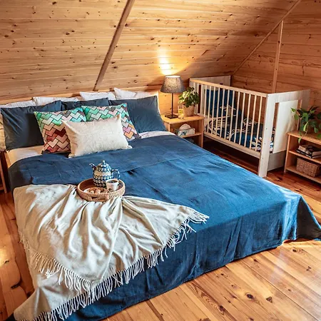 Dom Marzen Z Jacuzzi Pod Gwiazdami فيلة