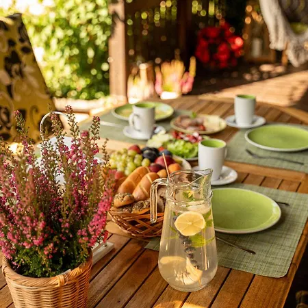 Dom Marzen Z Jacuzzi Pod Gwiazdami فيلة *