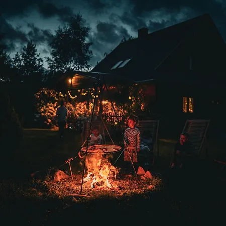 וילה Dom Marzen Z Jacuzzi Pod Gwiazdami קופלינו